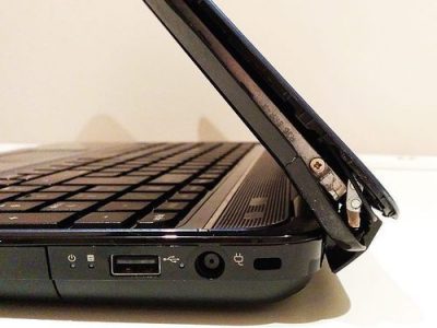 broken-laptop-body-repair-500x500 broken-laptop-body-repair-500x500